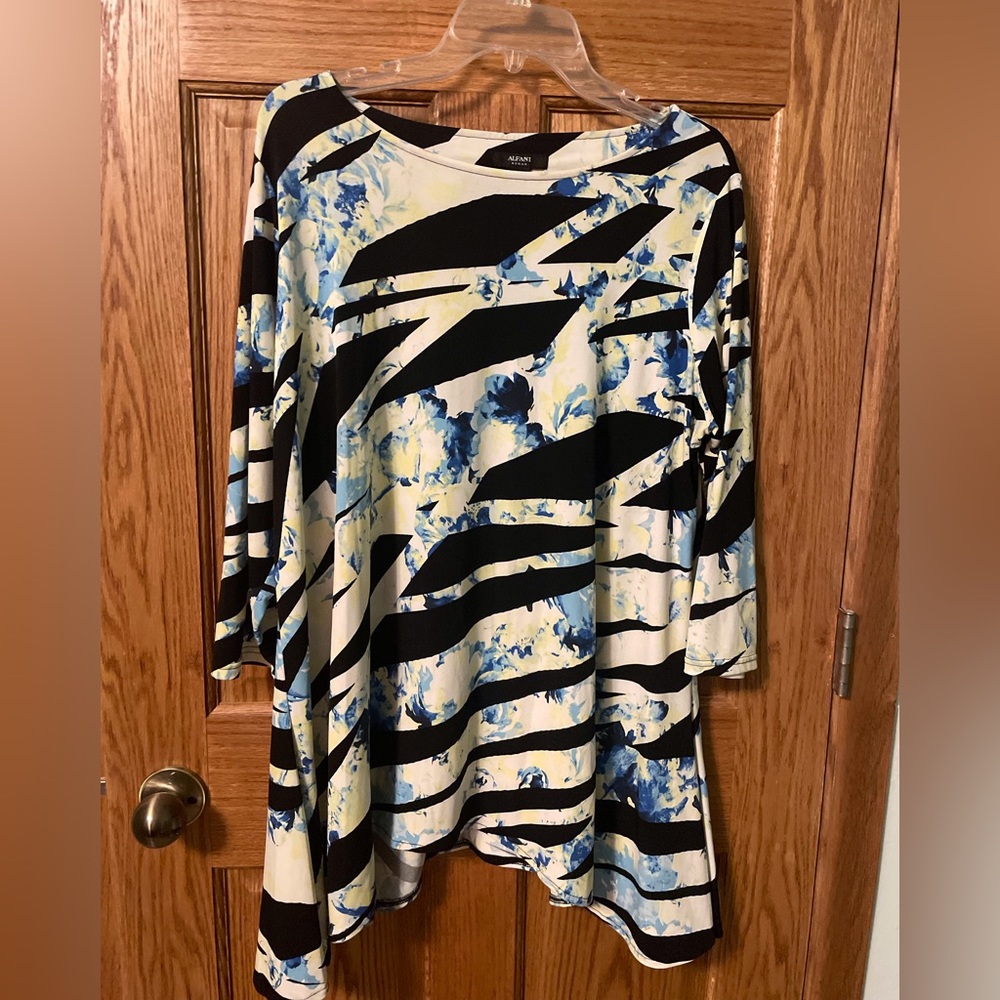 Alfani Size 1X tunic long length
